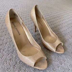 Gold glitter peep toe heels by Michael Shannon. Used great condition, size 10